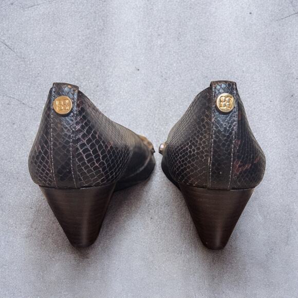 BCBGMAXAZRIA Snakeskin Jeweled Wedge Brown Peep Toe Heels Size 9.5 - Picture 5 of 9